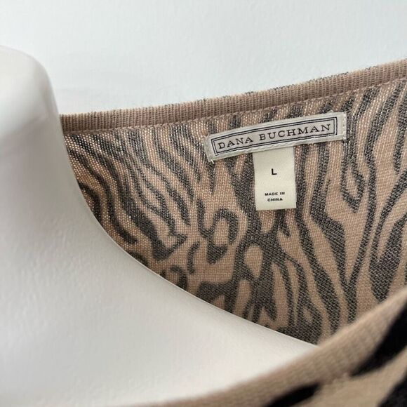 Dana Buchman Animal Print Sweater 3/4 sleeve - Picture 3 of 9